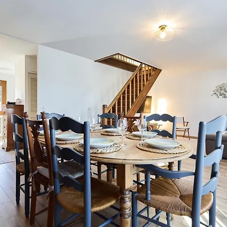 Feriehus La Bohemienne, House, Hot Tub, Garden, Parking *