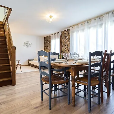 Feriehus La Bohemienne, House, Hot Tub, Garden, Parking *