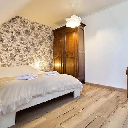 La Bohemienne, House, Hot Tub, Garden, Parking * Reims