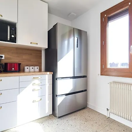 La Bohemienne, House, Hot Tub, Garden, Parking * Reims