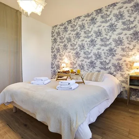 La Bohemienne, House, Hot Tub, Garden, Parking Feriehus *
