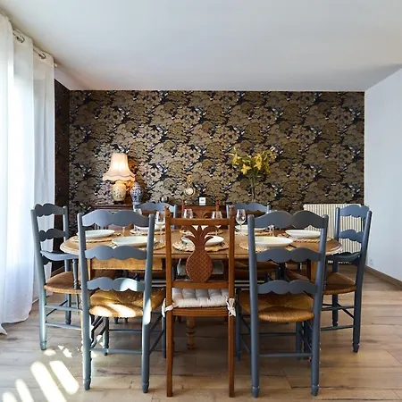 La Bohemienne, House, Hot Tub, Garden, Parking Reims