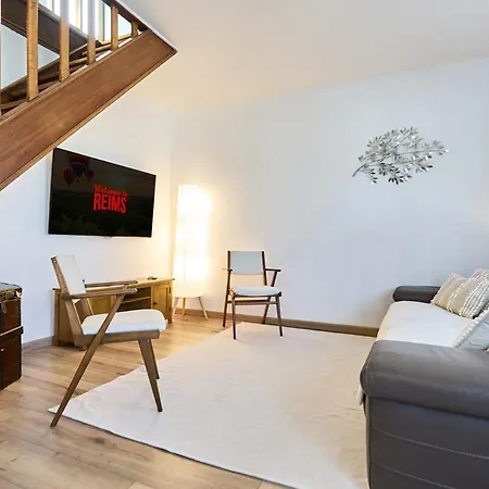 Feriehus La Bohemienne, House, Hot Tub, Garden, Parking Reims