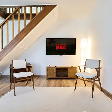 La Bohemienne, House, Hot Tub, Garden, Parking * Reims