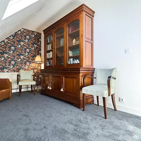 La Bohemienne, House, Hot Tub, Garden, Parking Reims